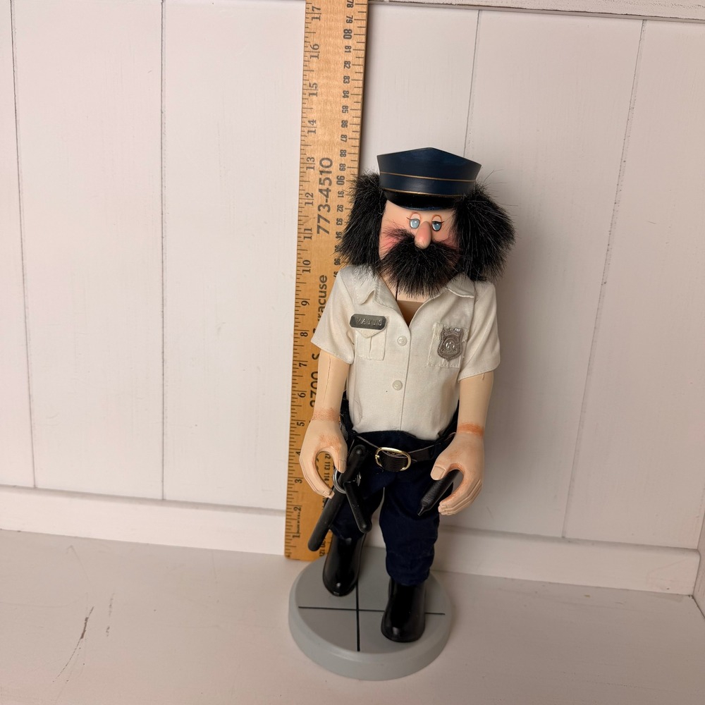 Zim's Flat Foot Police Officer Z02-111 Heirloom Collectibles 2002 13" w/ Box - Picture 7 of 7